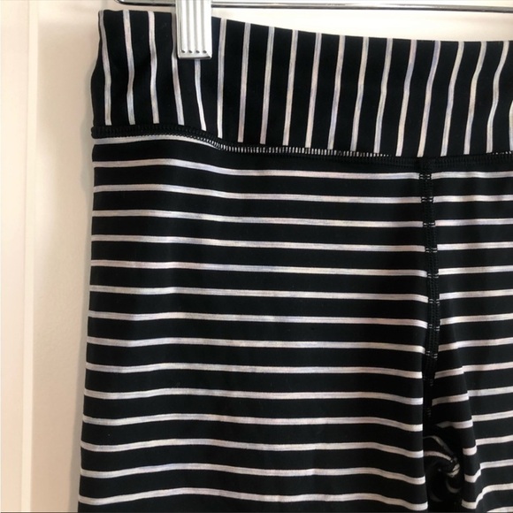 Ivivva Rythmic Stripped Crops - Picture 2 of 6